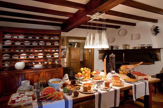 Imagen del bar/restaurante del Hotel Auberge Ostape. Foto 2