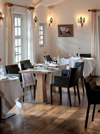 Imagen del bar/restaurante del Hotel Auberge Ostape. Foto 3