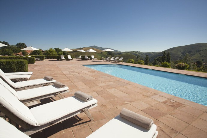 Imagen de la piscina del Hotel Auberge Ostape. Foto 19