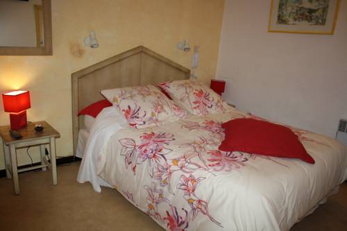 Imagen de la habitación del Hotel Auberge Proven&ccedil;ale. Foto 5