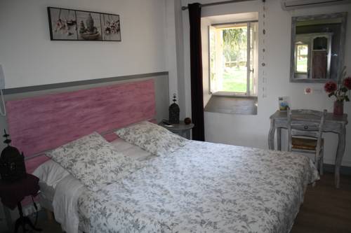 Imagen de la habitación del Hotel Auberge Proven&ccedil;ale. Foto 6