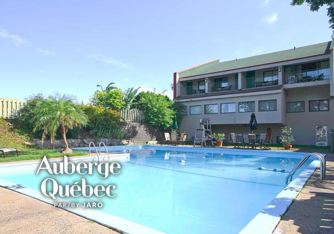 Imagen de la piscina del Hotel Auberge Qu&eacute;bec. Foto 24