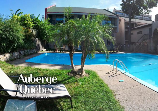 Imagen de la piscina del Hotel Auberge Qu&eacute;bec. Foto 25