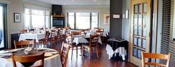 Imagen del bar/restaurante del Hotel Auberge Resto Le Parasol. Foto 8