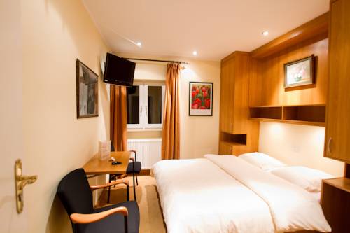 Imagen de la habitación del Hotel Auberge Rustique. Foto 2