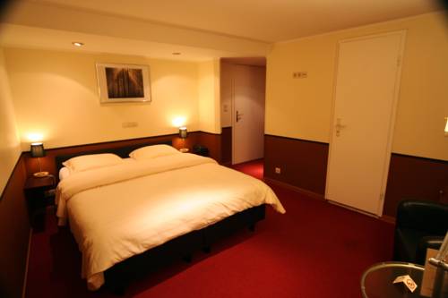 Imagen de la habitación del Hotel Auberge Rustique. Foto 15