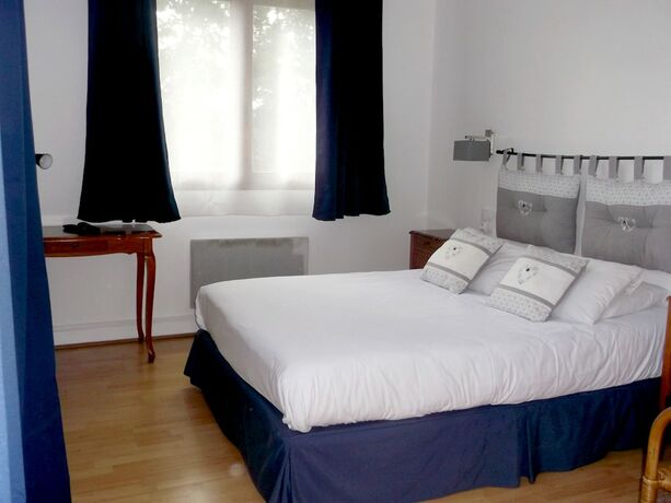 Imagen de la habitación del Hotel Auberge Saint Martin. Foto 19