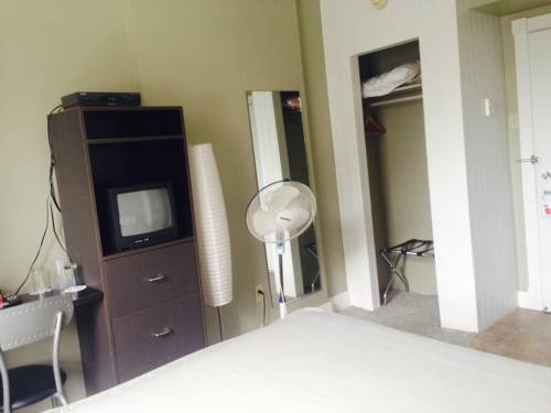 Imagen de la habitación del Hotel Auberge Saint-louis. Foto 5