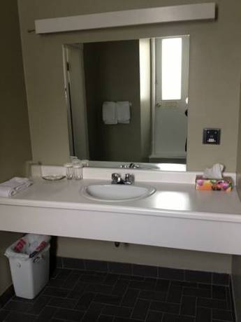 Imagen de la habitación del Hotel Auberge Saint-louis. Foto 16