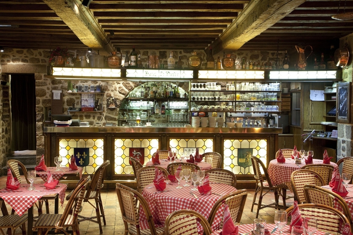 Imagen del bar/restaurante del Hotel Auberge Saint-pierre, Mont Saint Michel. Foto 5