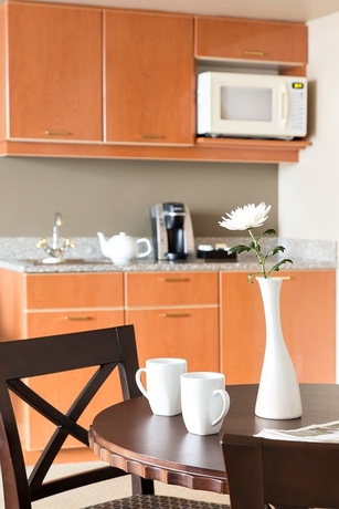 Imagen de la habitación del Hotel Auberge Vancouver. Foto 6