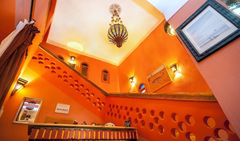 Imagen de los interiores del Hotel Auberge Zaratoustra. Foto 19