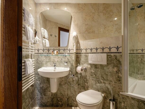 Imagen general del Hotel Auberge d\'Alle. Foto 2