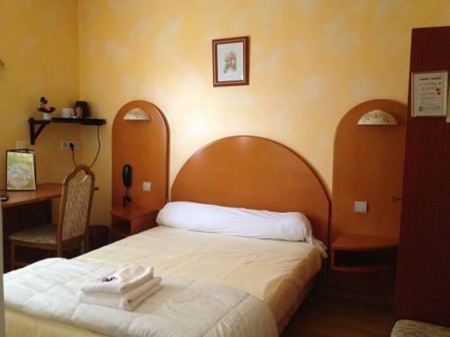 Imagen de la habitación del Hotel Auberge de Moussy proche &Eacute;pernay. Foto 12