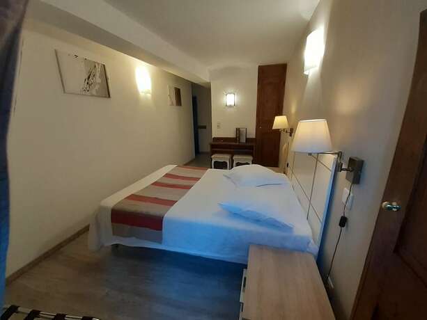 Imagen general del Hotel Auberge de la Cascade, Saint-Ch&eacute;ly-du-Tarn. Foto 12