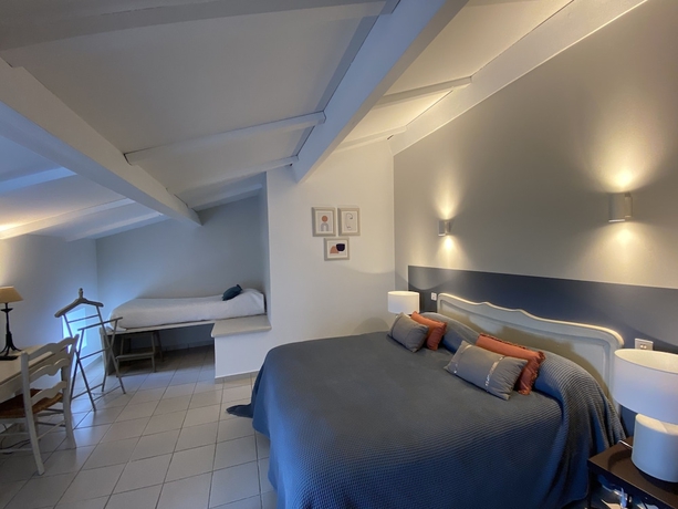 Imagen de la habitación del Hotel Auberge de la Tour de Brison, Sanilhac. Foto 5