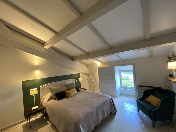 Imagen de la habitación del Hotel Auberge de la Tour de Brison, Sanilhac. Foto 16