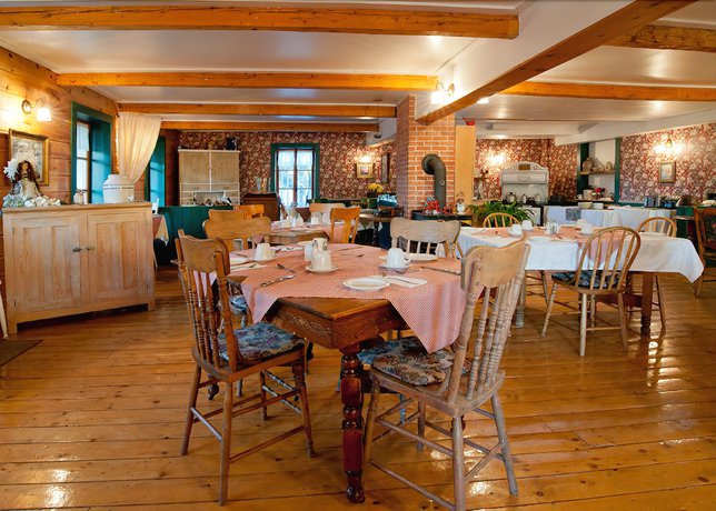 Imagen del bar/restaurante del Hotel Auberge des &Icirc;les du Bic. Foto 4