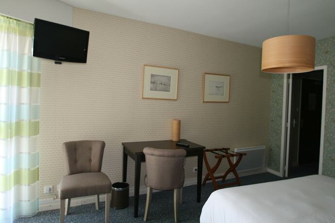 Imagen de la habitación del Hotel Auberge du Cabestan. Foto 16