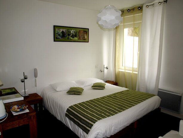 Imagen general del Hotel Auberge du Cheval Blanc, Park Pin. Foto 14