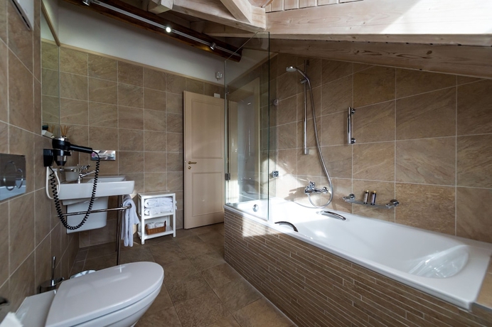 Imagen de la habitación del Hotel Auberge du Raisin. Foto 15
