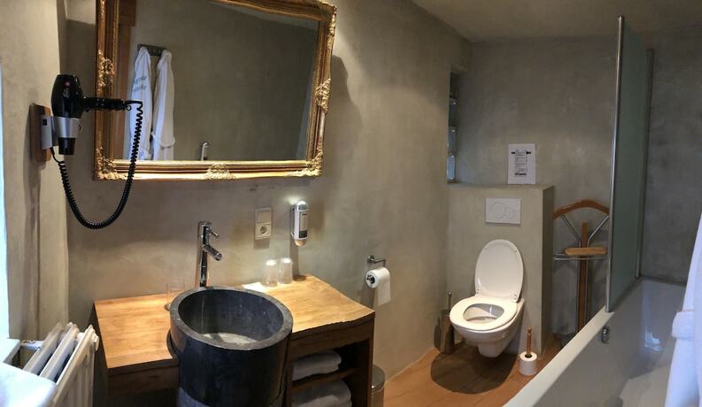 Imagen de la habitación del Hotel Auberge du Sabotier. Foto 10