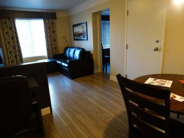 Imagen de la habitación del Hotel Auberge l\'Ambassadeur. Foto 5