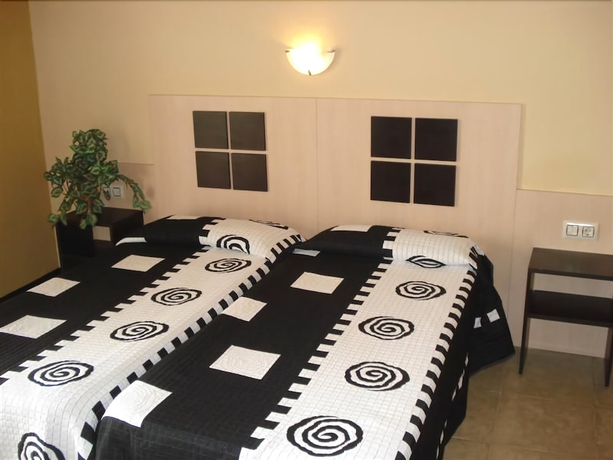 Imagen de la habitación del Hotel Aubi. Foto 4