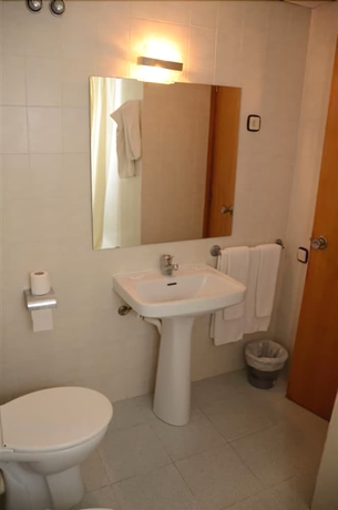 Imagen de la habitación del Hotel Aubi. Foto 11