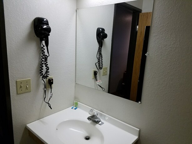 Imagen general del Hotel Auburn Inn. Foto 10