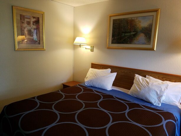 Imagen de la habitación del Hotel Auburn Inn. Foto 20