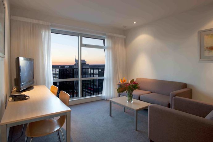 Imagen de los interiores del Hotel Auckland Harbour Suites. Foto 10