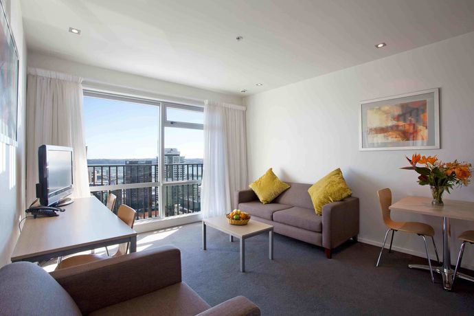 Imagen de los interiores del Hotel Auckland Harbour Suites. Foto 11