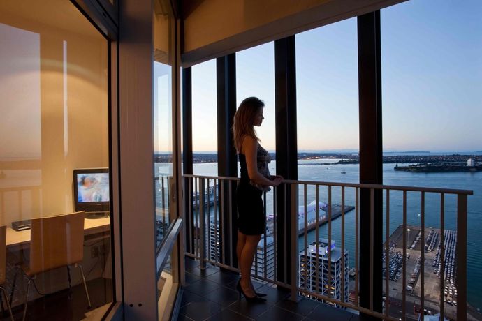 Imagen de la habitación del Hotel Auckland Harbour Suites. Foto 5