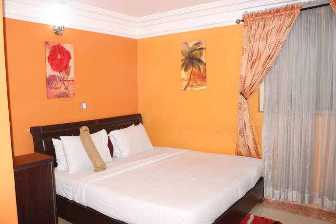 Imagen de la habitación del Hotel Au-del&agrave; des Frontieres. Foto 11