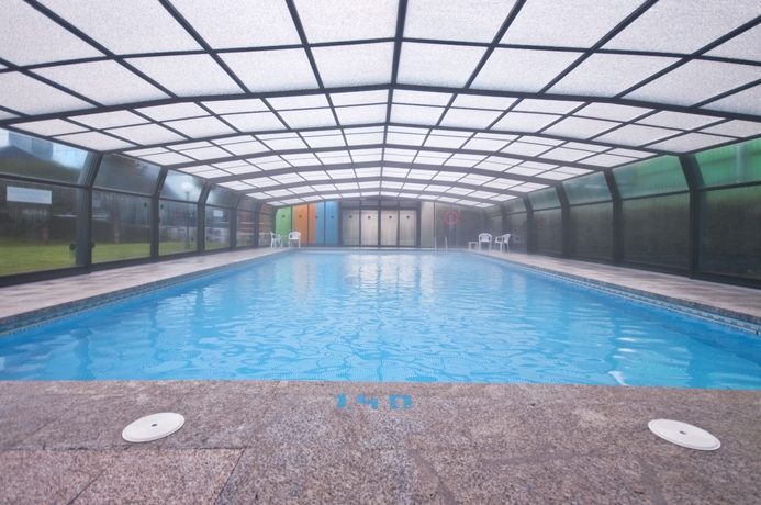 Imagen de la piscina del Hotel Auditorio Santiago and Spa. Foto 13