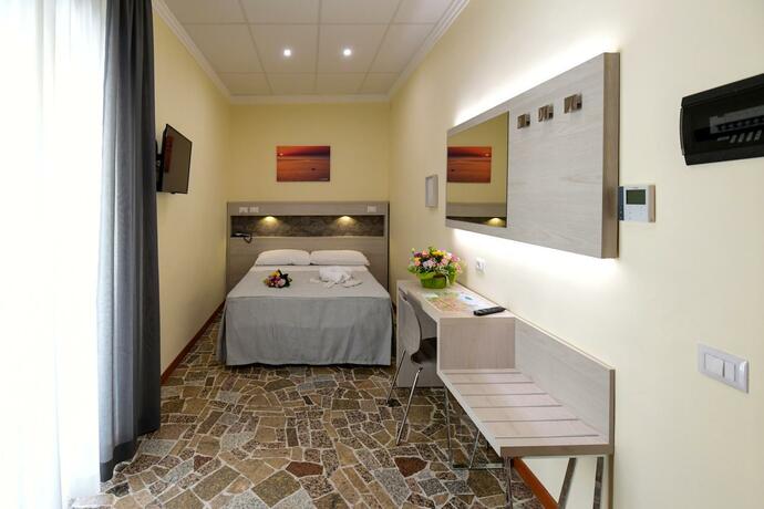 Imagen general del Hotel Auditorium. Foto 35