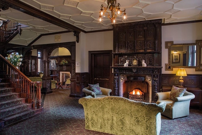 Imagen del bar/restaurante del Hotel Audleys Wood. Foto 3