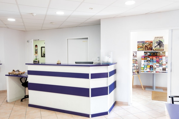 Imagen de los interiores del Hotel Audôtel. Foto 19