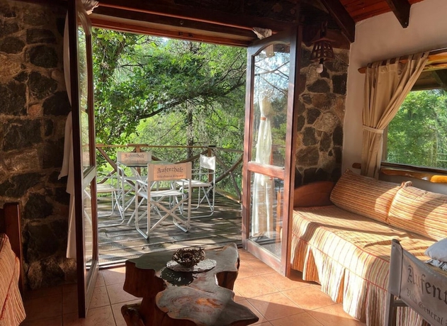 Imagen de la habitación del Hotel Aufenthalt Caba&ntilde;as. Foto 2