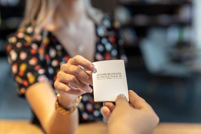 Imagen de los interiores del Hotel Augsburg Hotel Sonnenhof. Foto 13