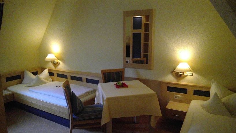 Imagen de la habitación del Hotel Augsburger Hof. Foto 9