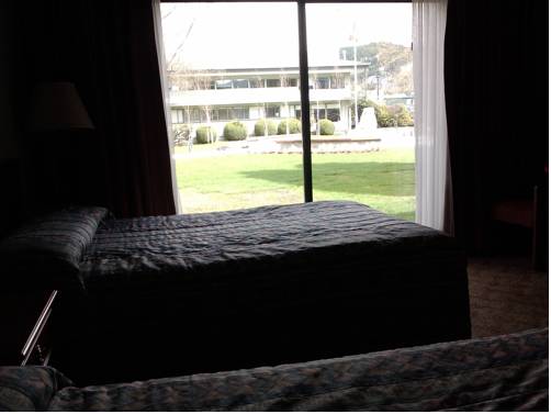 Imagen de la habitación del Hotel August Jack Motor Inn. Foto 14
