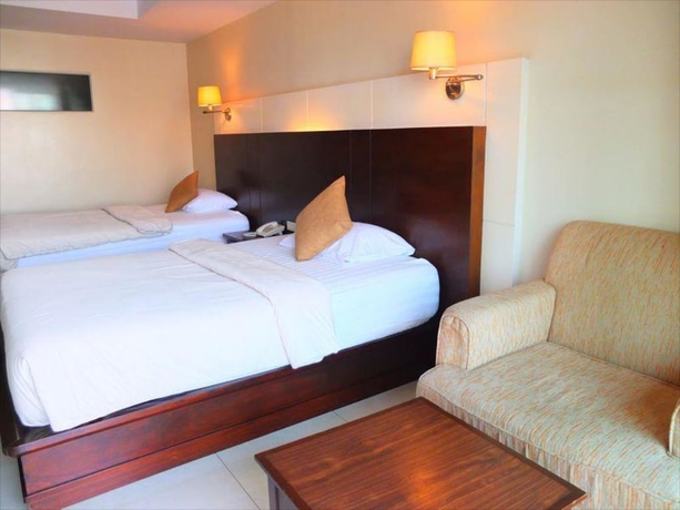 Imagen de la habitación del Hotel August Suites. Foto 3