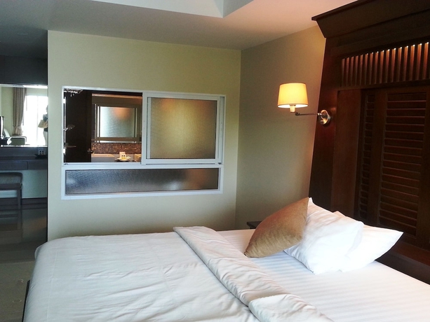 Imagen de la habitación del Hotel August Suites. Foto 4