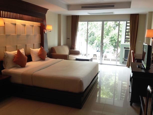 Imagen de la habitación del Hotel August Suites. Foto 9
