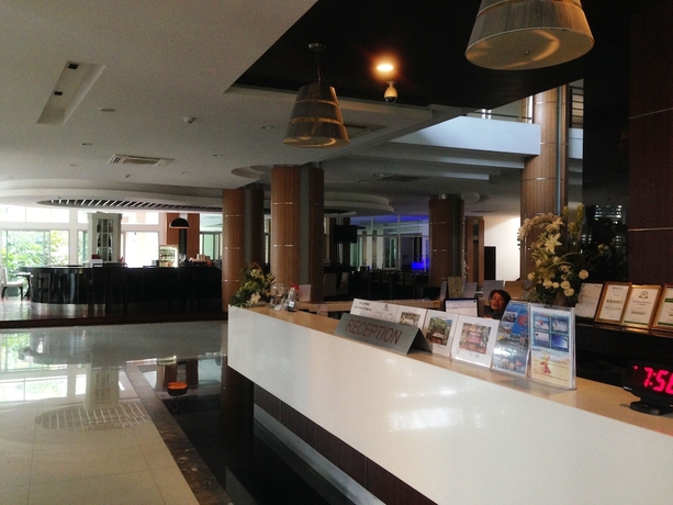 Imagen de los interiores del Hotel August Suites. Foto 11