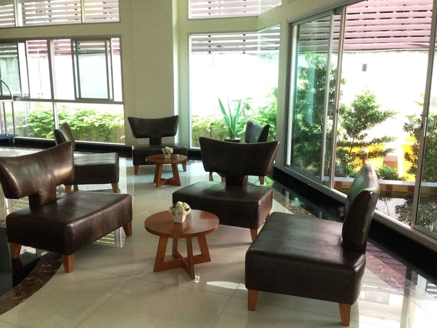 Imagen de los interiores del Hotel August Suites. Foto 18