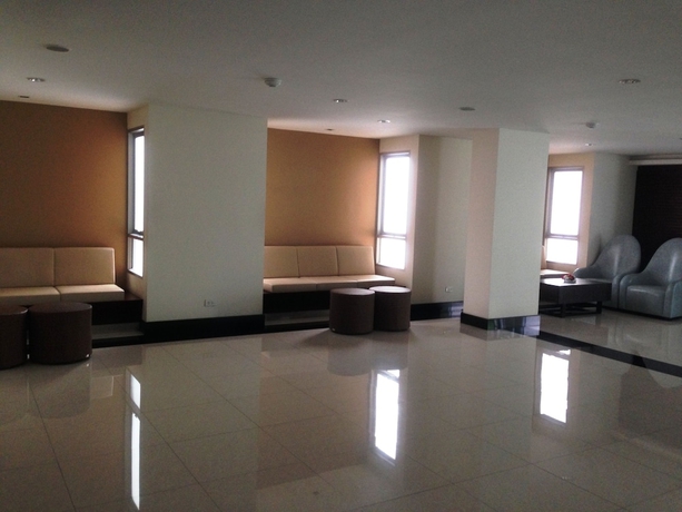 Imagen de los interiores del Hotel August Suites. Foto 19