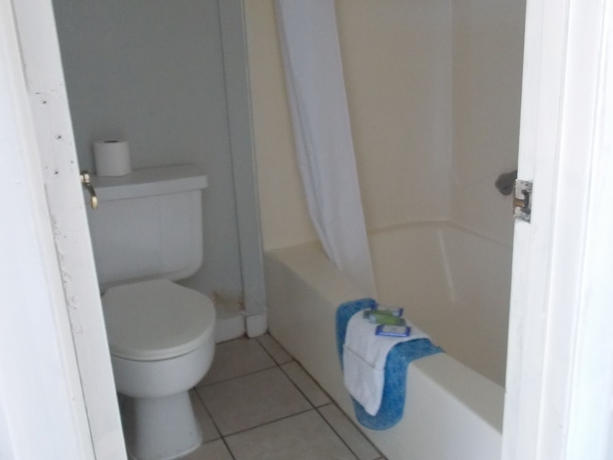 Imagen de la habitación del Hotel Augusta Best Inn. Foto 15
